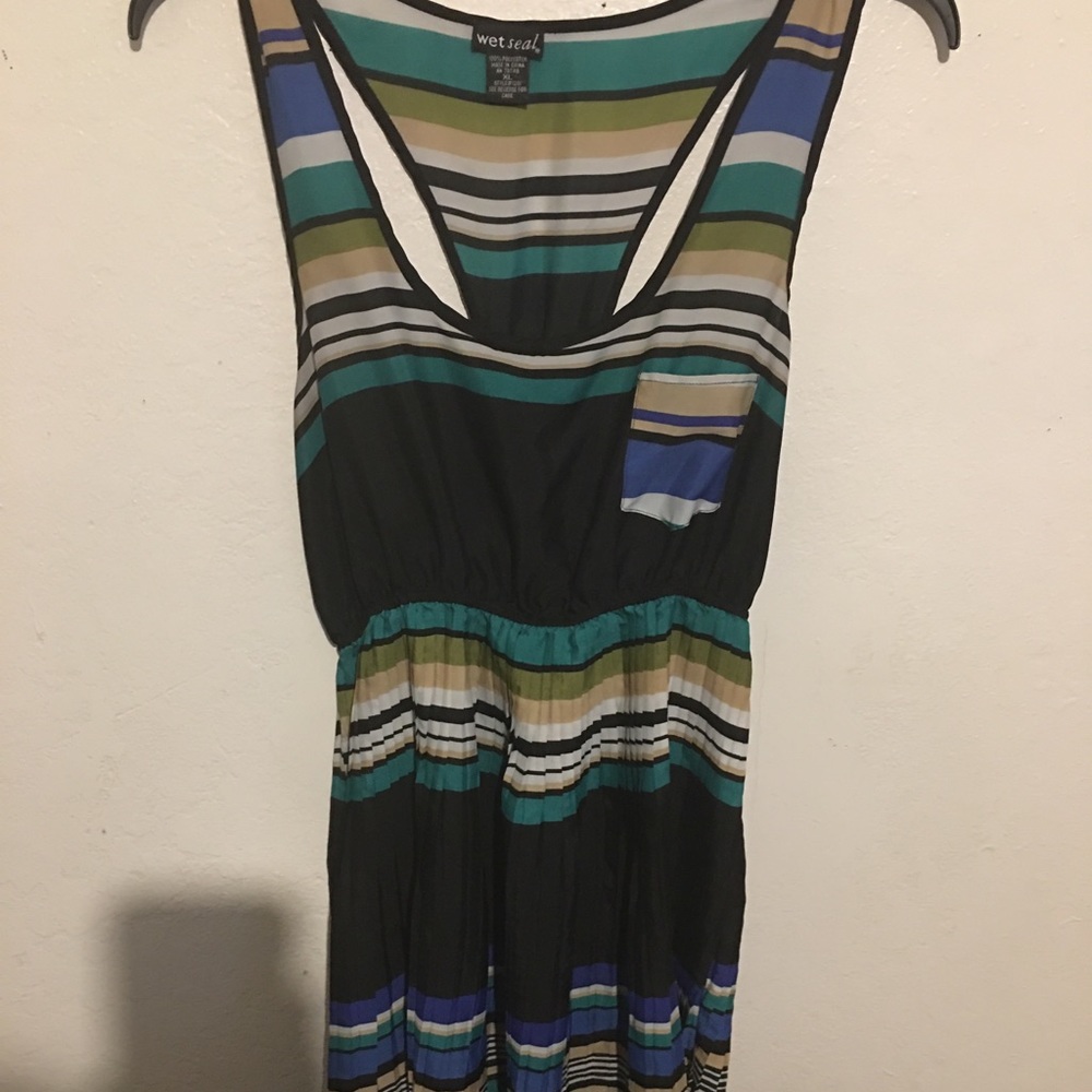 Sleeveless dress